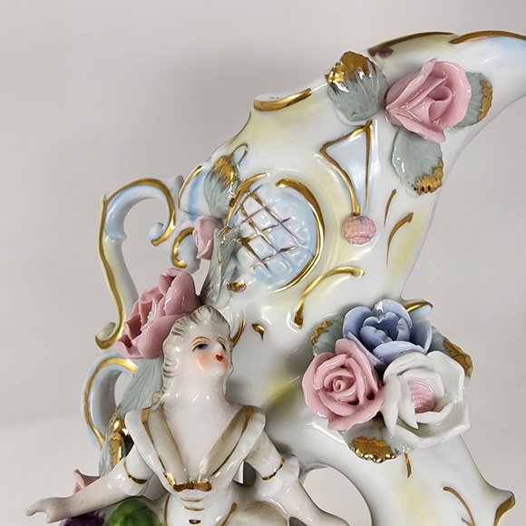 Ucago vintage spill vase Bisque  Japan Pair Courting Couple Ceramic Decor - Picture 6 of 15